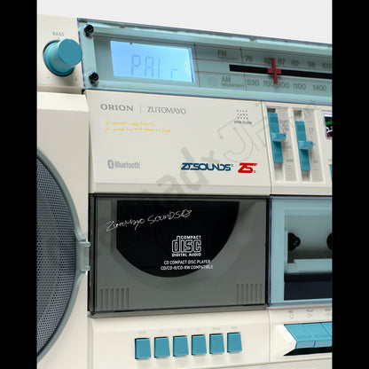 預訂：[日版周邊]【FC限定】ORION SCR-B9(Z) x ZUTOMAYO <Bluetooth®-enabled CD stereo radio cassette player>