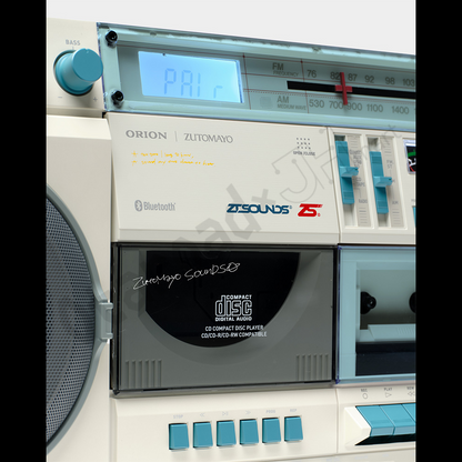 預訂：[日版周邊] [FC限定先行預購] ORION SCR-B9(Z) × ZUTOMAYO ＜藍牙CD立體聲收音卡式機＞